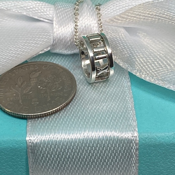 Tiffany & Co Atlas Circle Necklace Sterling Silver 925 16” Retired w/ Box - Picture 5 of 9